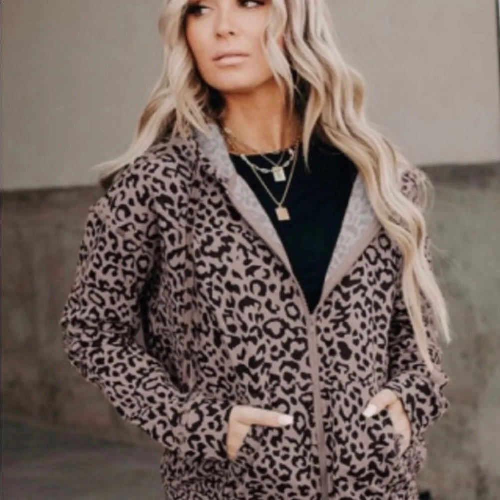 Leopard print Jacket - Picture 7 of 9